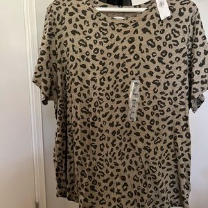 Old Navy Leopard Print T-Shirt